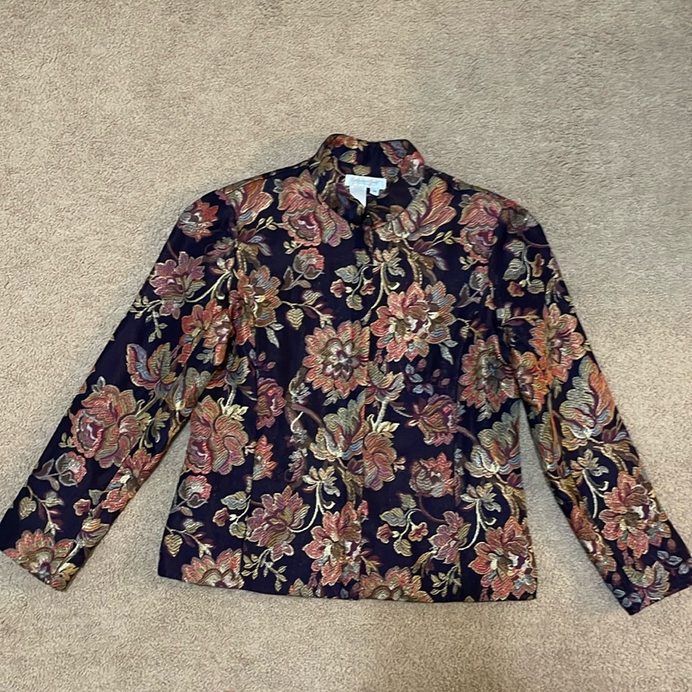 Beautiful multi color jacket, long sleeve